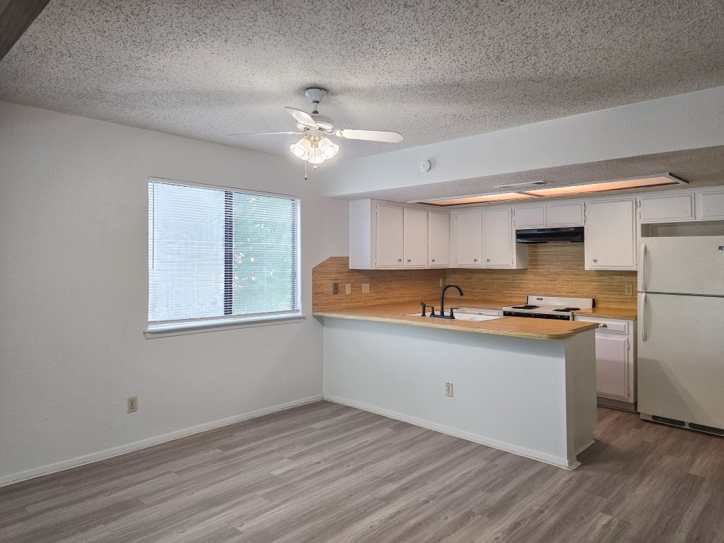 3564 Ranch Road 2222, Austin, TX, 78731 | 2684521 | Realty Texas LLC