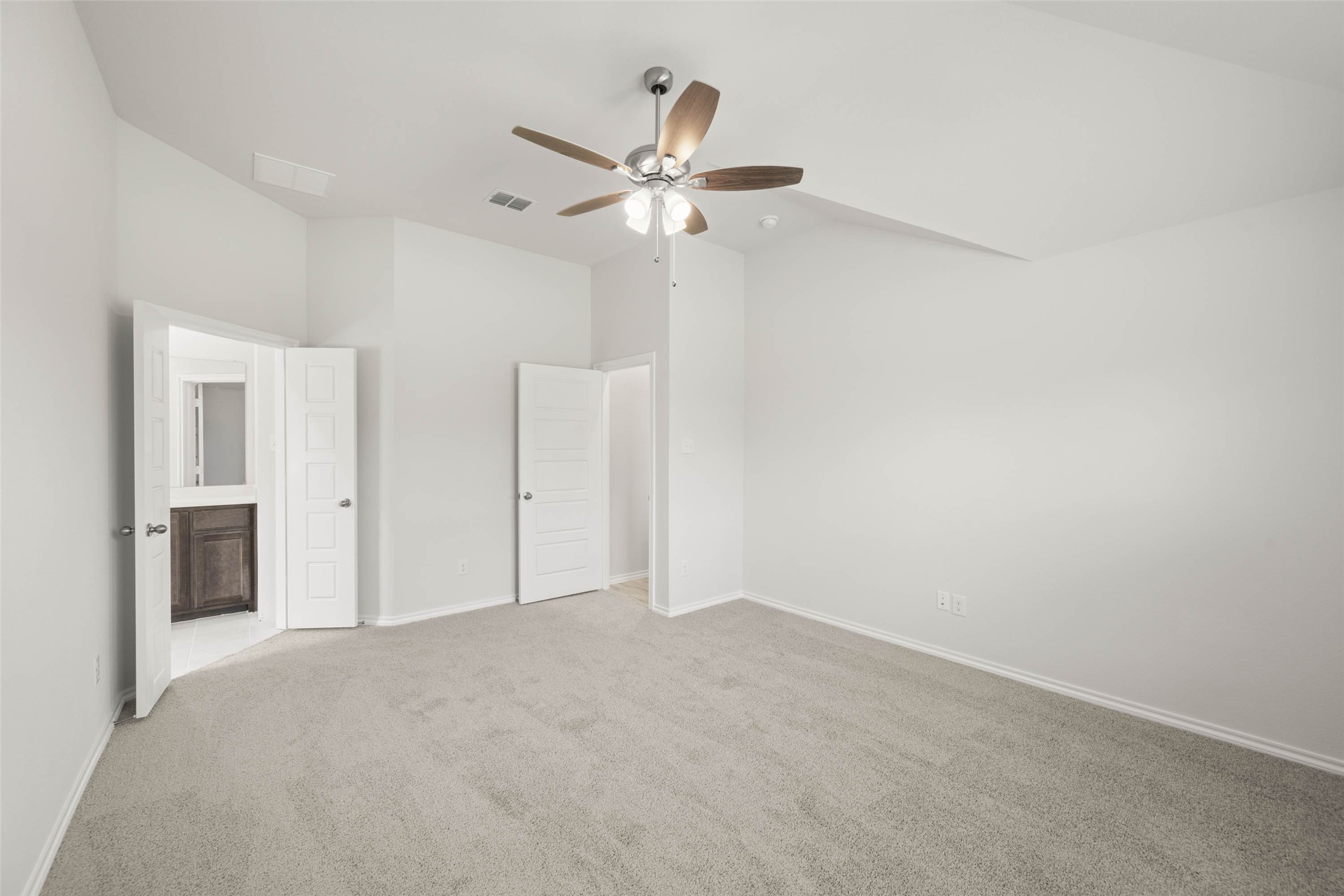 2637 Streamside, Burleson, TX, 76028 | 21007319 | Realty Texas LLC