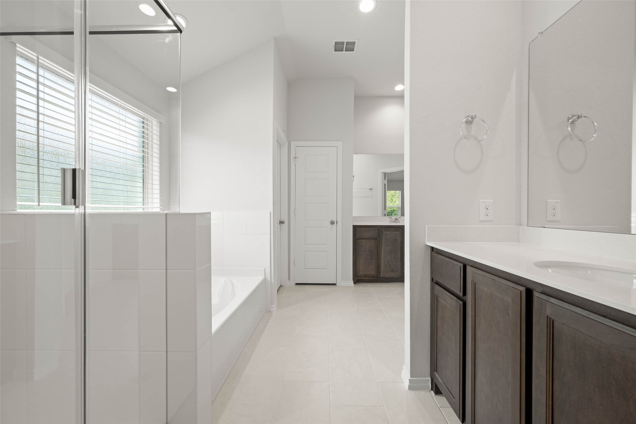 2637 Streamside, Burleson, TX, 76028 | 21007319 | Realty Texas LLC