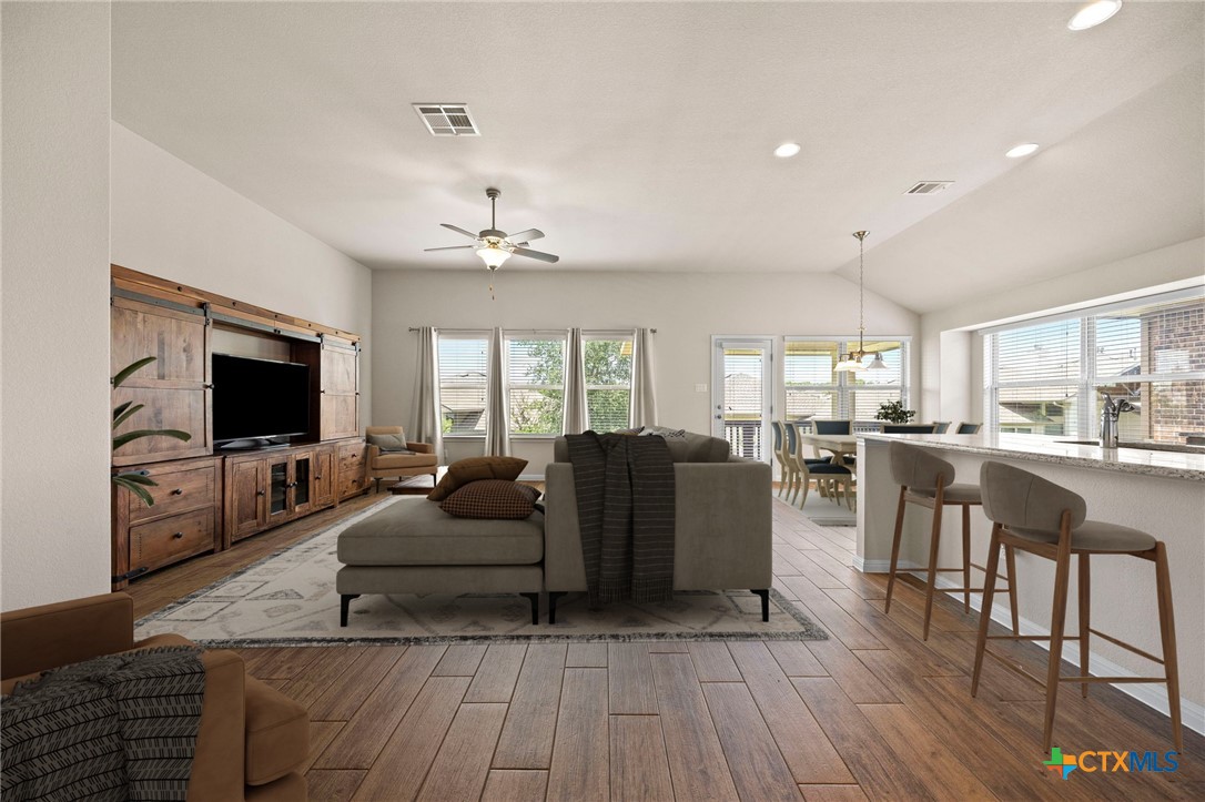 131 Mount Ellen Street, Hutto, TX, 78634 | 586966 | Realty Texas LLC