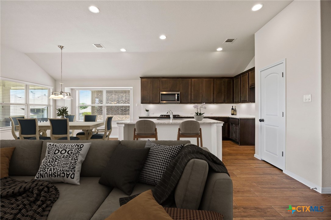 131 Mount Ellen Street, Hutto, TX, 78634 | 586966 | Realty Texas LLC