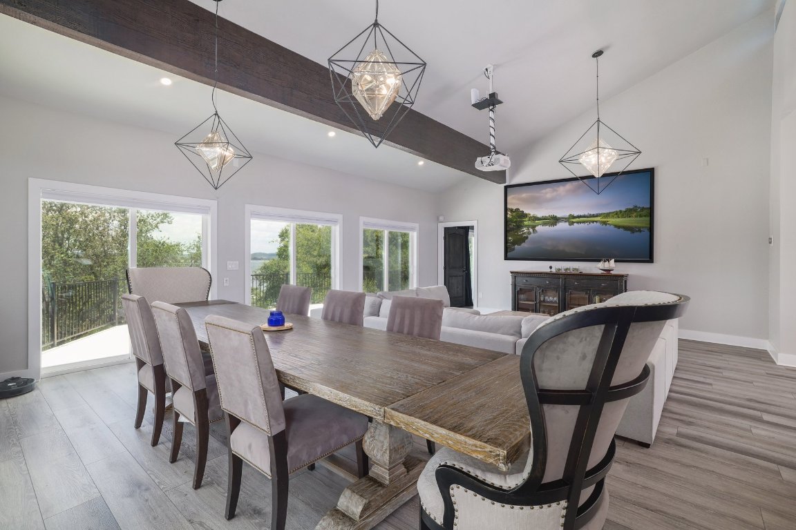 7206 Comanche Trail, Austin, TX, 78732 | 7008612 | Realty Texas LLC