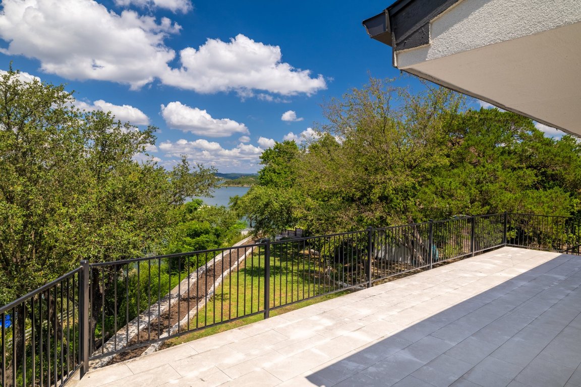 7206 Comanche Trail, Austin, TX, 78732 | 7008612 | Realty Texas LLC
