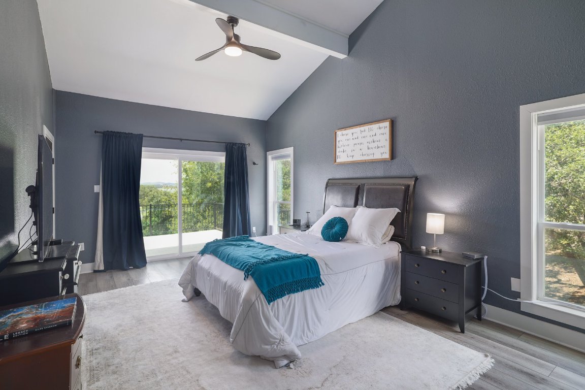 7206 Comanche Trail, Austin, TX, 78732 | 7008612 | Realty Texas LLC