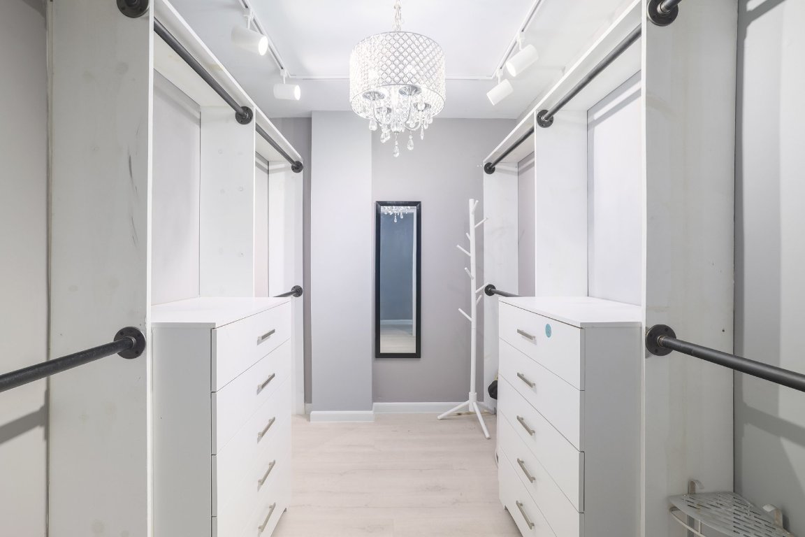 7206 Comanche Trail, Austin, TX, 78732 | 7008612 | Realty Texas LLC