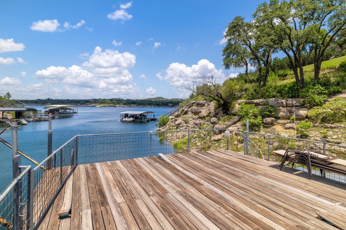 7206 Comanche Trail, Austin, TX, 78732 | 7008612 | Realty Texas LLC