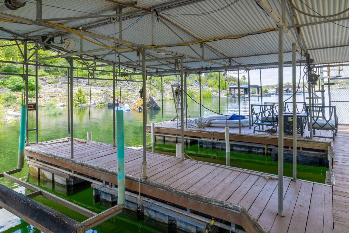 7206 Comanche Trail, Austin, TX, 78732 | 7008612 | Realty Texas LLC