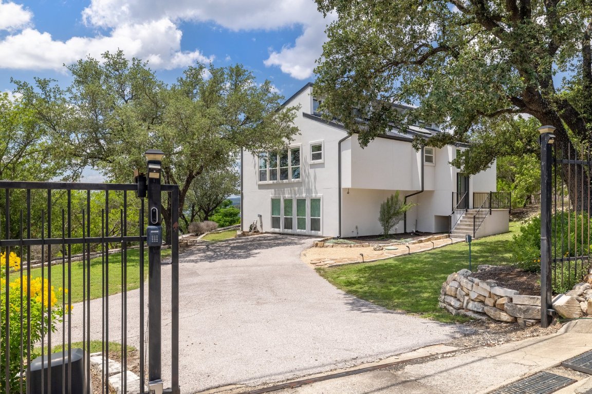 7206 Comanche Trail, Austin, TX, 78732 | 7008612 | Realty Texas LLC