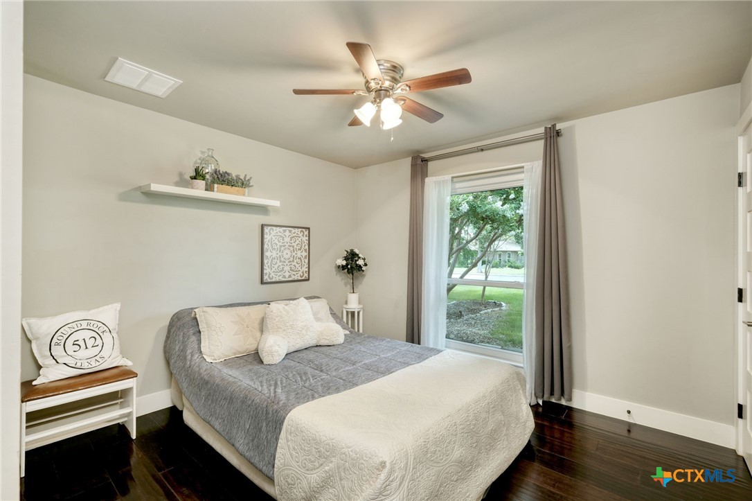 606 S Lake Creek Drive, Round Rock, TX, 78681 | 586833 | Realty Texas LLC