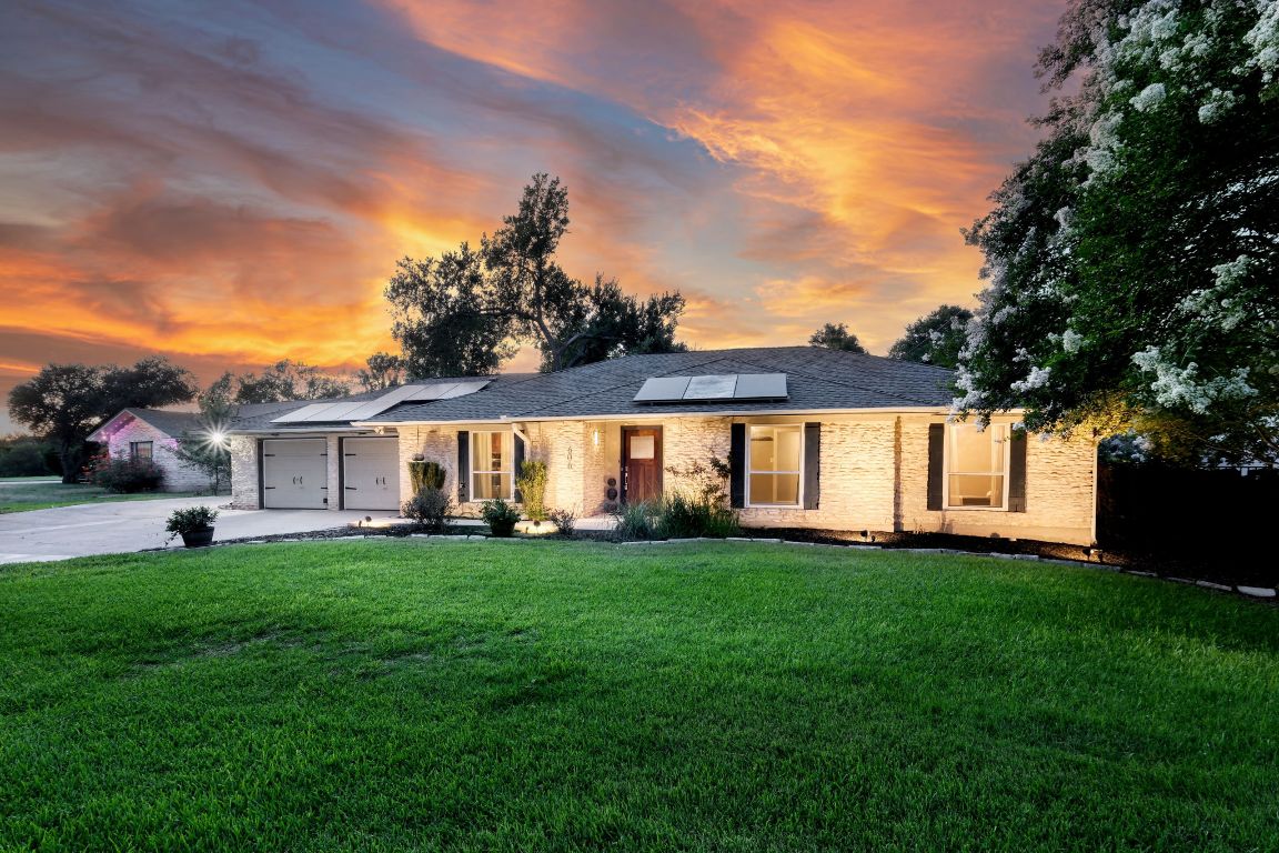 Sold: 606 S Lake Creek Drive Blog Image Banner