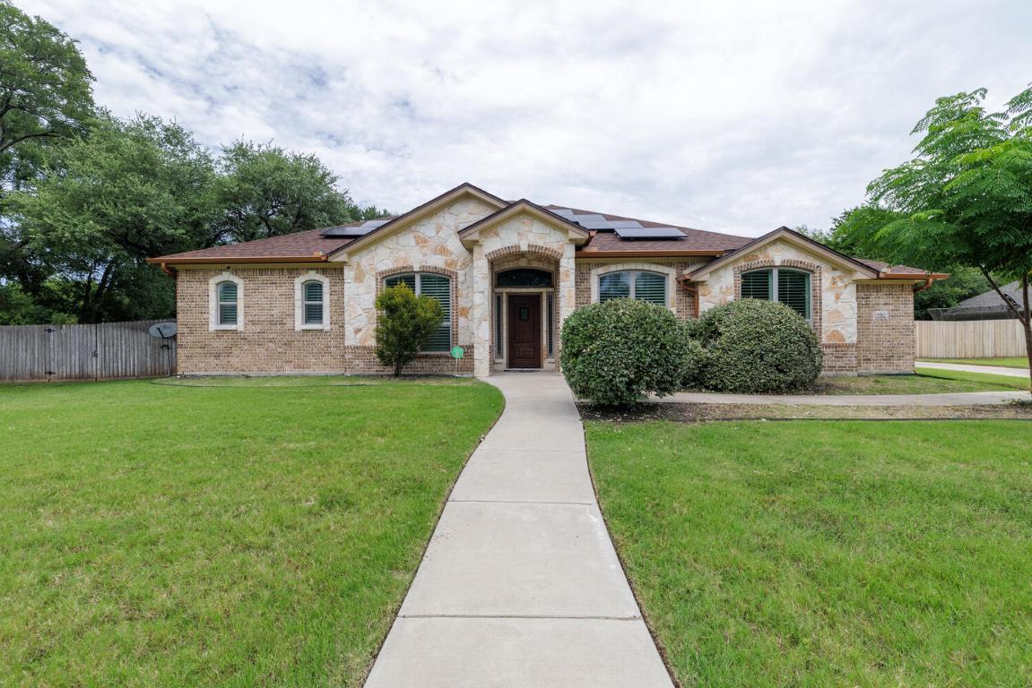 For Sale: 910 Ridgeoak Drive Blog Image Banner