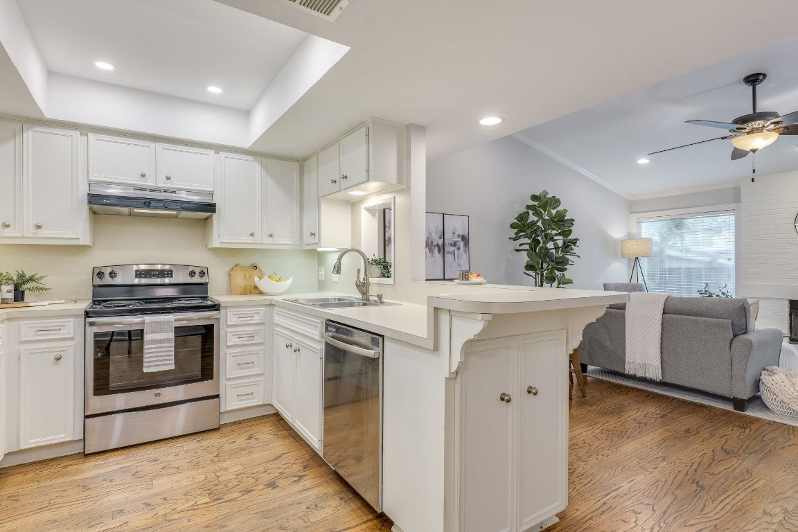 3601 LAWTON Avenue 10, Austin, TX, 78731 | 5394052 | Realty Texas LLC
