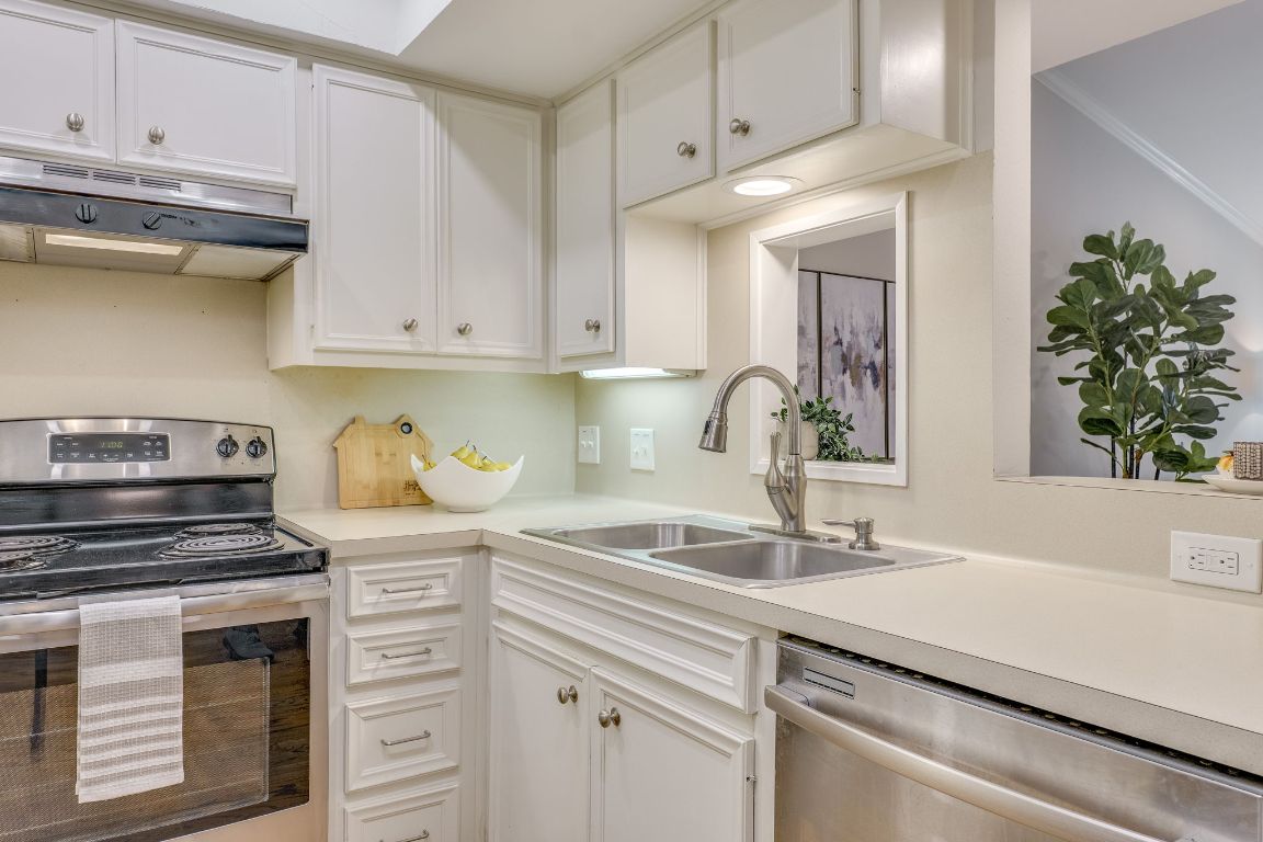 3601 LAWTON Avenue 10, Austin, TX, 78731 | 5394052 | Realty Texas LLC