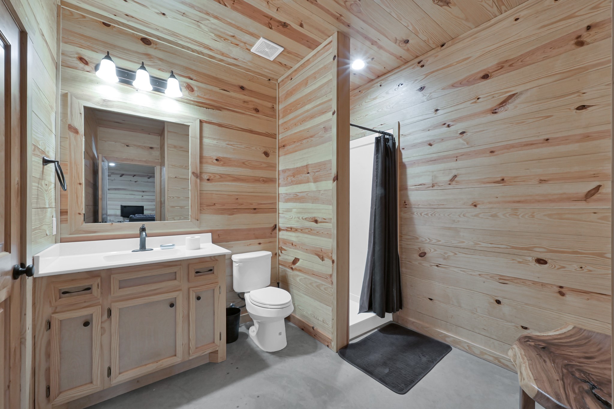 12125 Willis Waukegan Road, Conroe, TX, 77303 | 69529245 | Realty Texas LLC