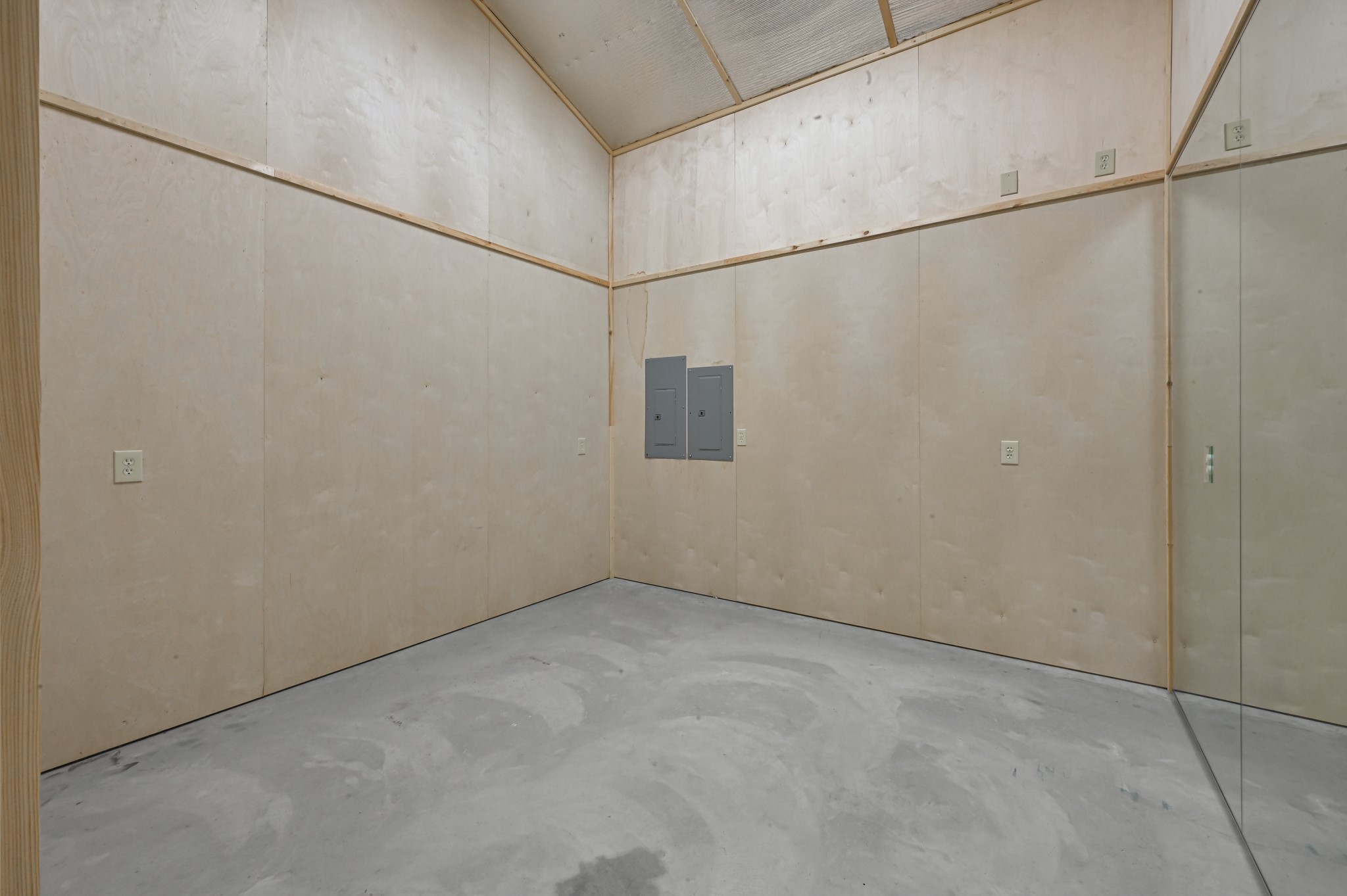 12125 Willis Waukegan Road, Conroe, TX, 77303 | 69529245 | Realty Texas LLC