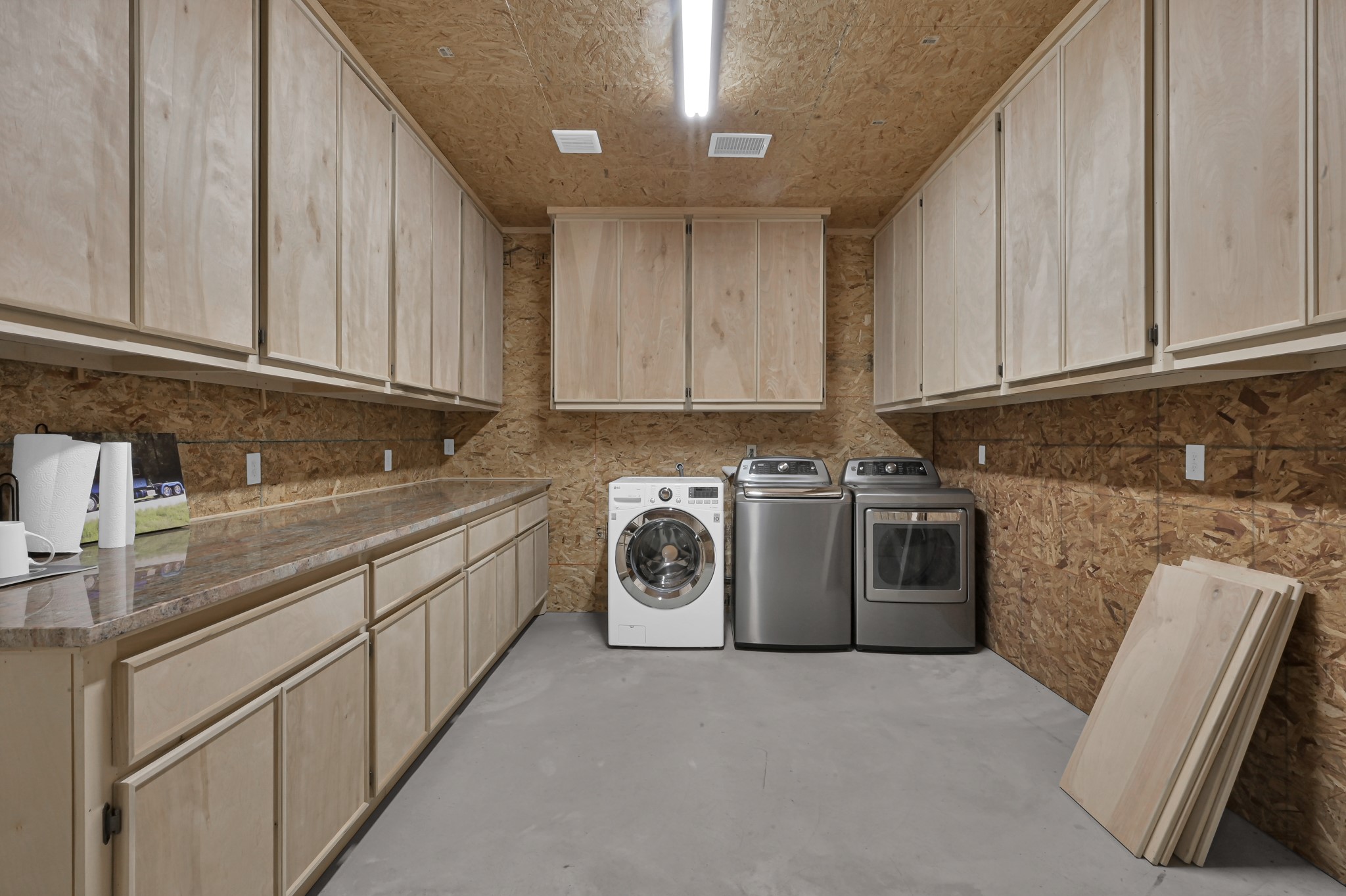 12125 Willis Waukegan Road, Conroe, TX, 77303 | 69529245 | Realty Texas LLC