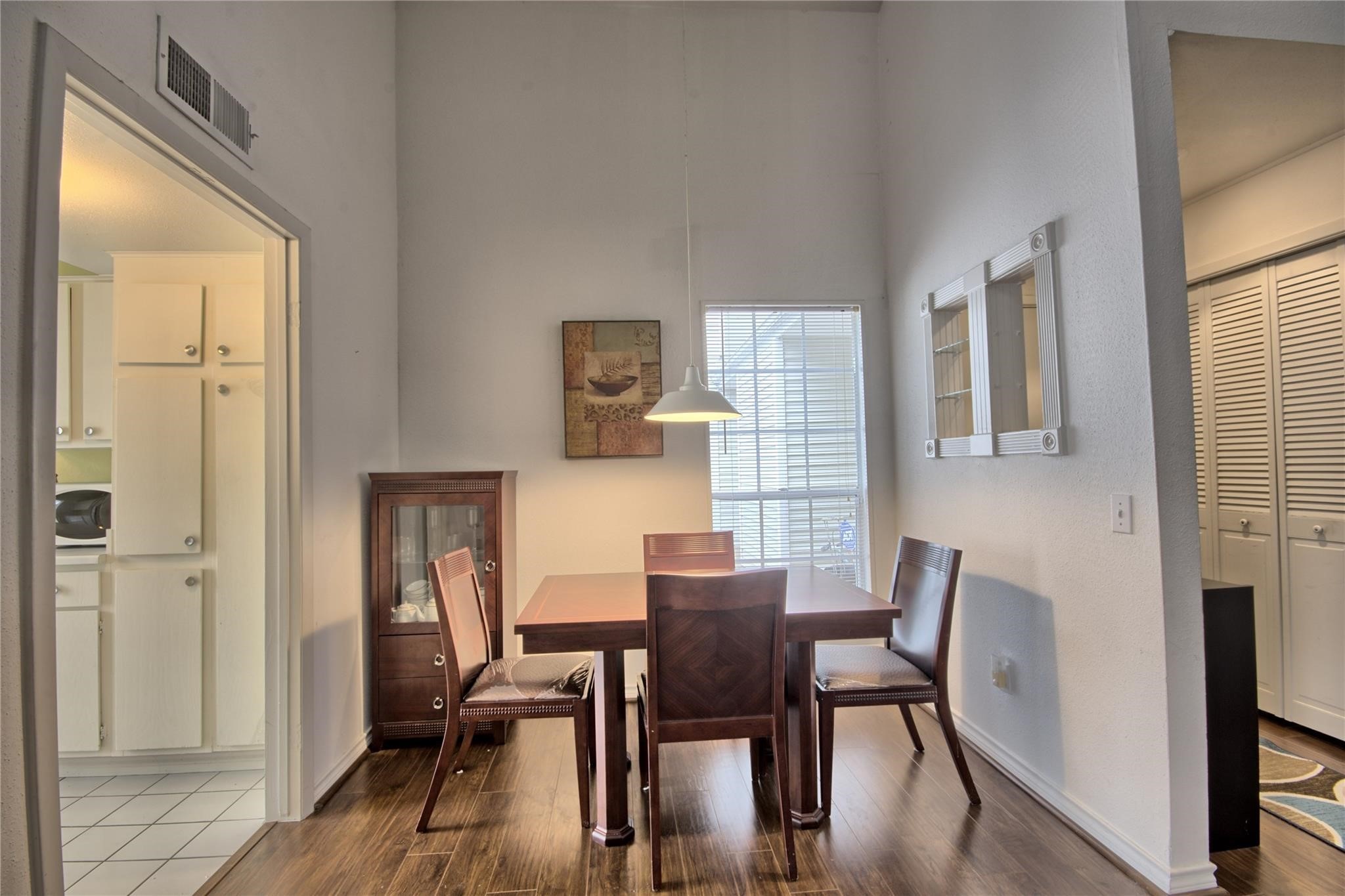 9809 Richmond Avenue C16, Houston, TX, 77042 | 95898816 | Realty Texas LLC
