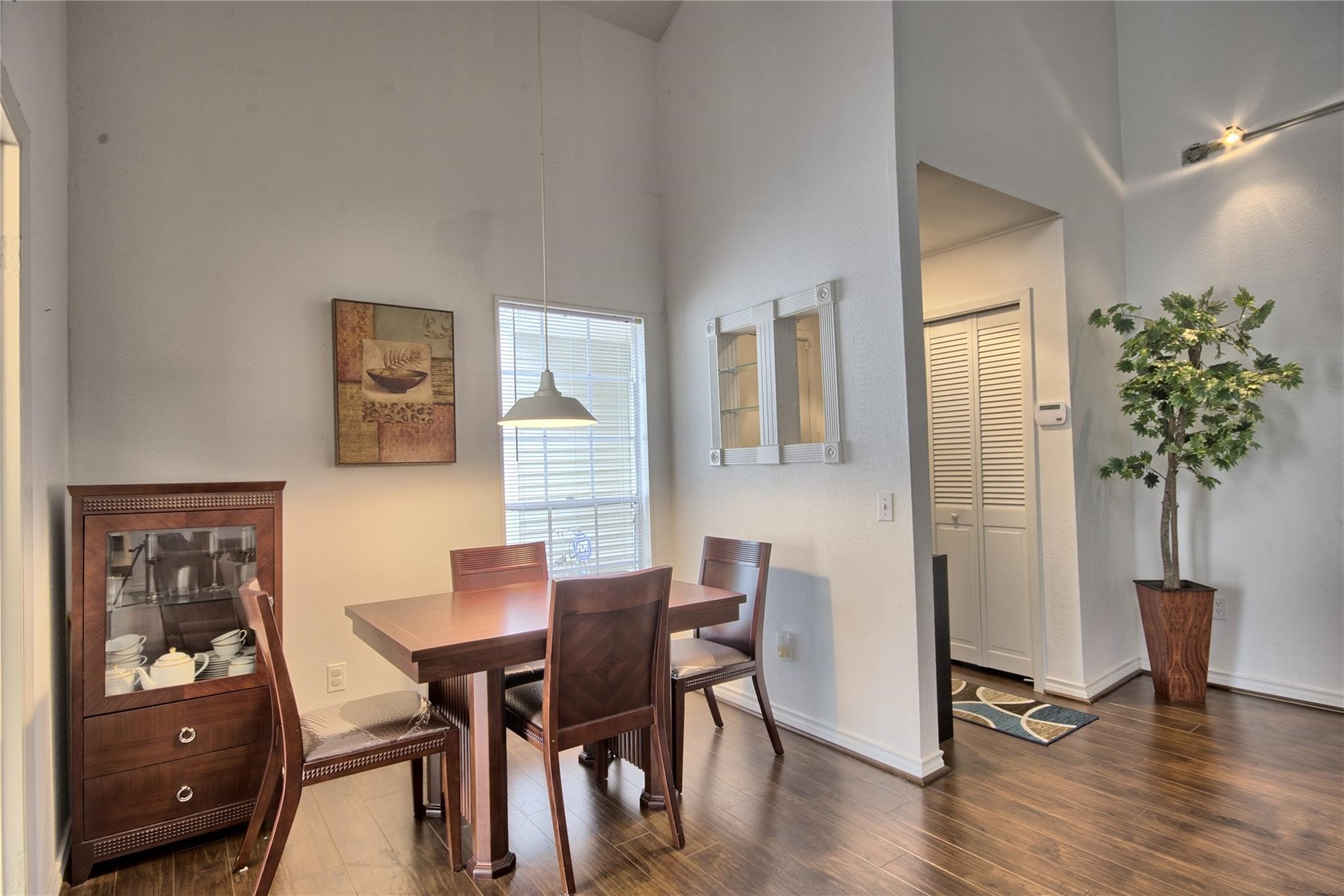 9809 Richmond Avenue C16, Houston, TX, 77042 | 95898816 | Realty Texas LLC