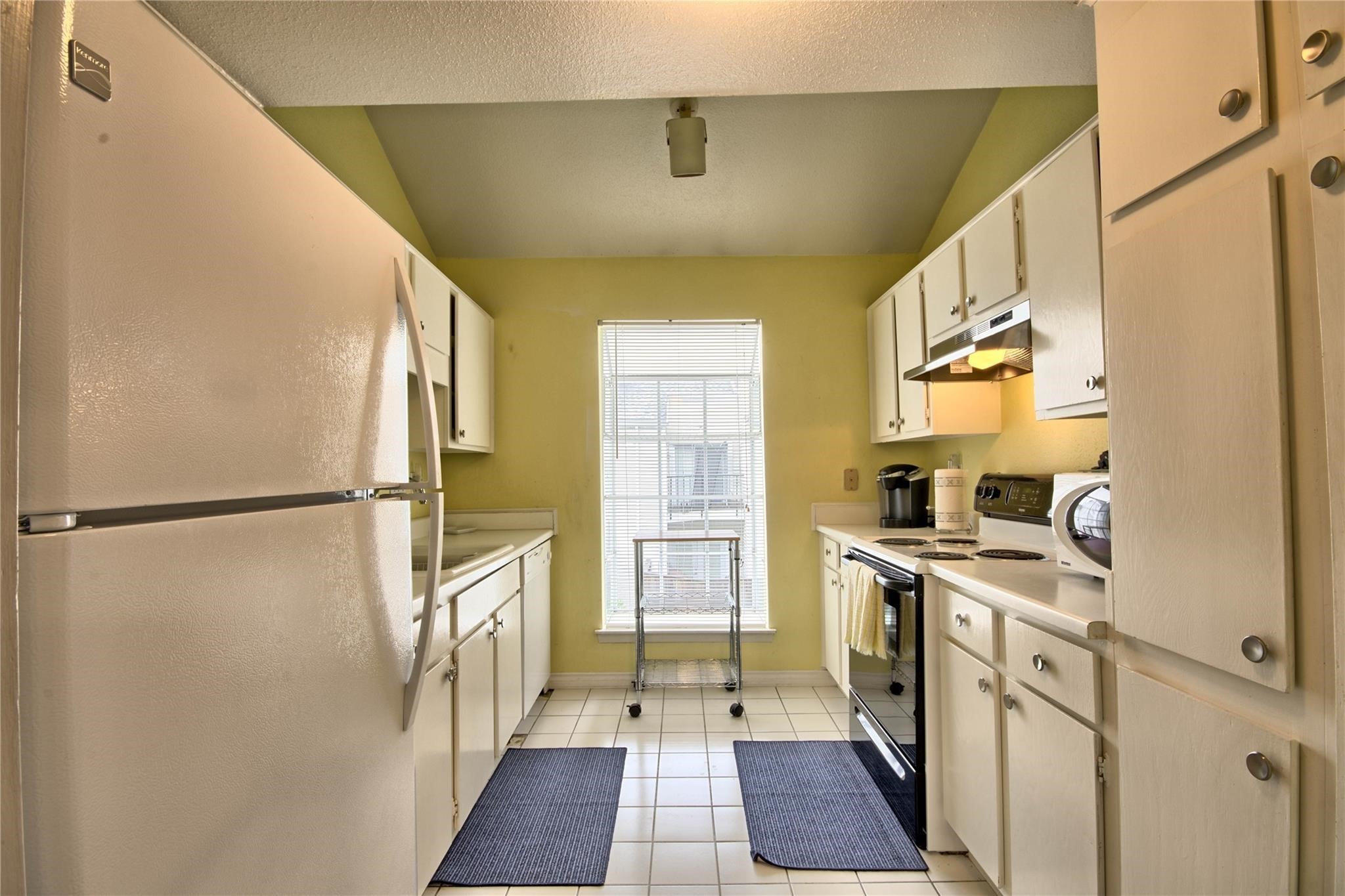9809 Richmond Avenue C16, Houston, TX, 77042 | 95898816 | Realty Texas LLC