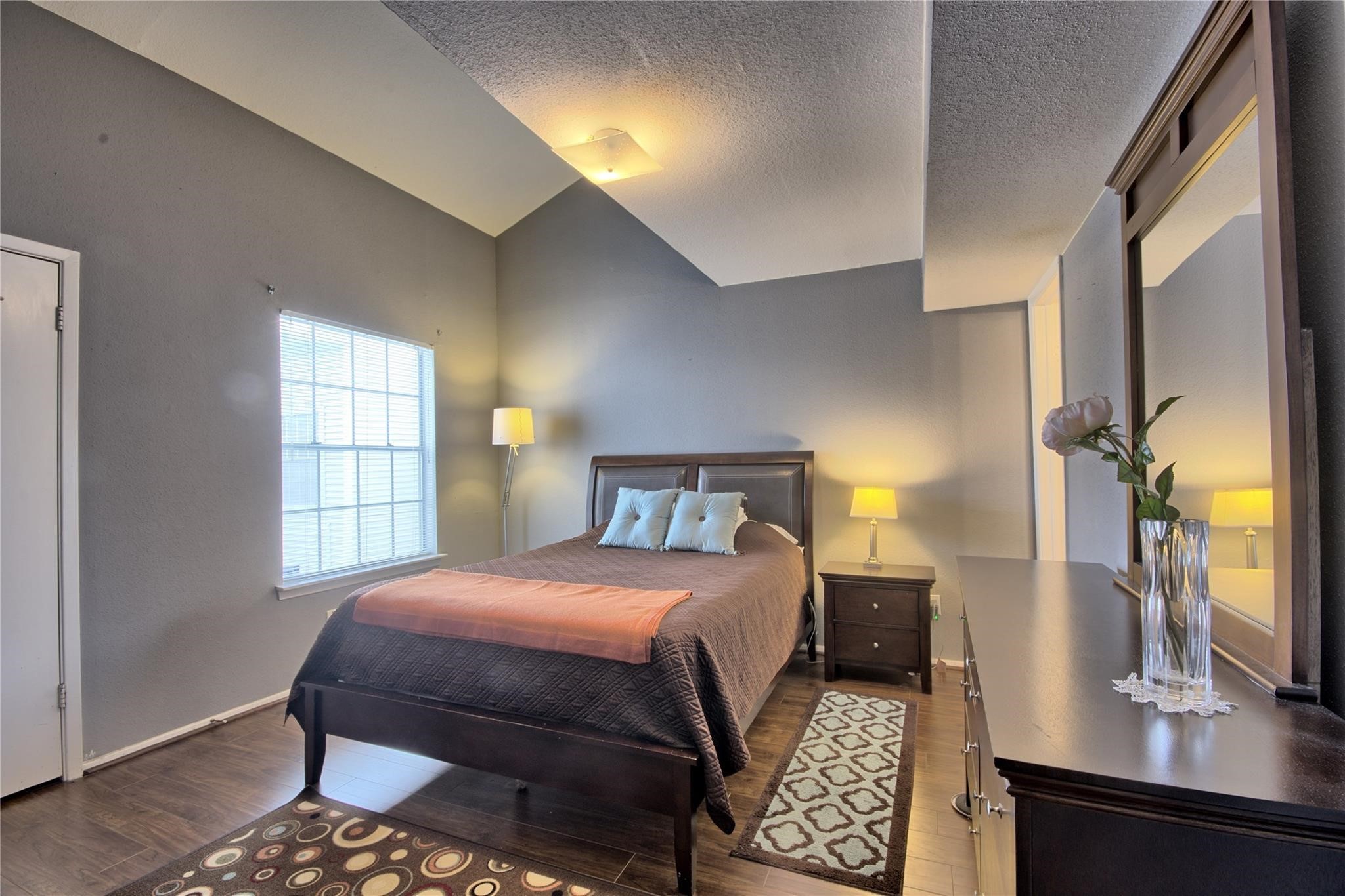 9809 Richmond Avenue C16, Houston, TX, 77042 | 95898816 | Realty Texas LLC