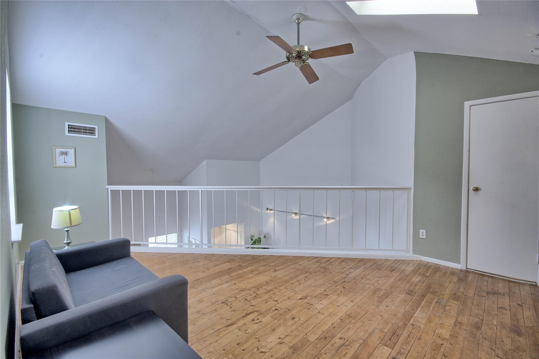 9809 Richmond Avenue C16, Houston, TX, 77042 | 95898816 | Realty Texas LLC