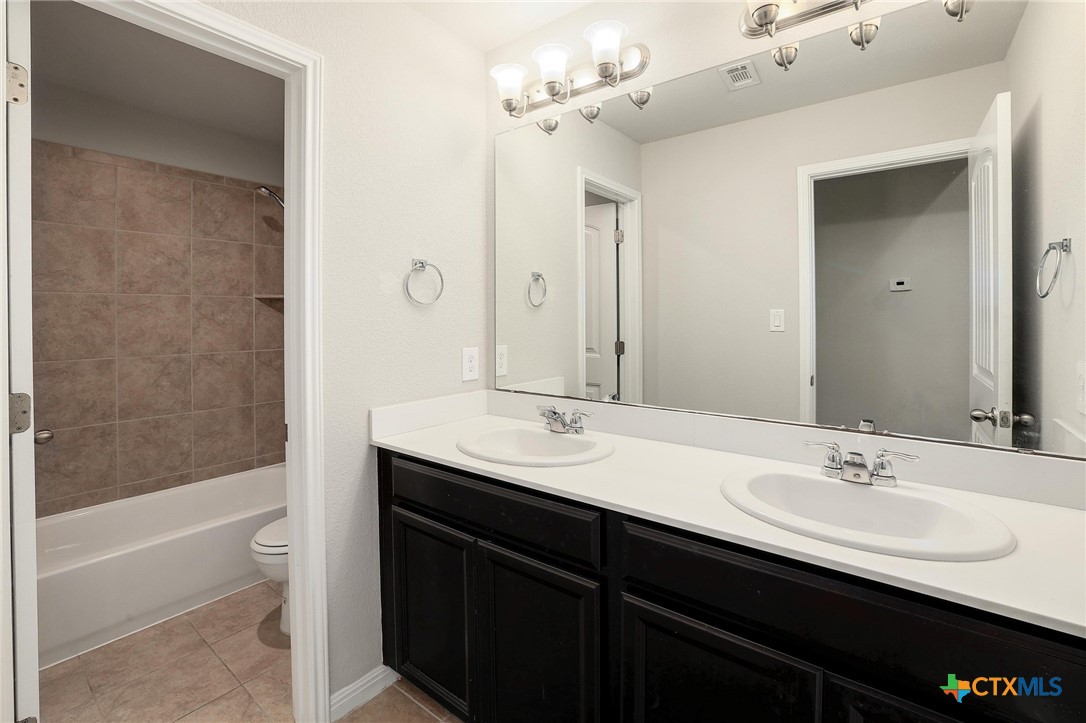 2429 Hat Bender Loop, Round Rock, TX, 78664 | 586286 | Realty Texas LLC