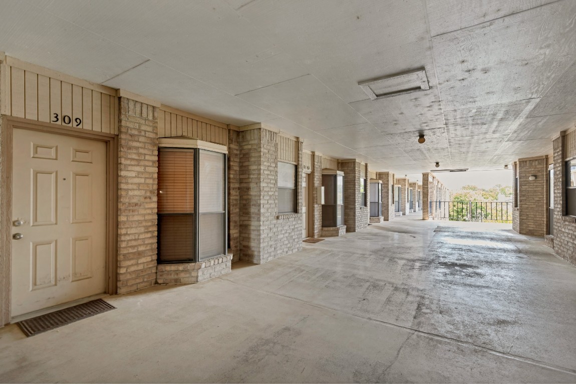 3316 Guadalupe Street 309, Austin, TX, 78705 | 9752301 | Realty Texas LLC