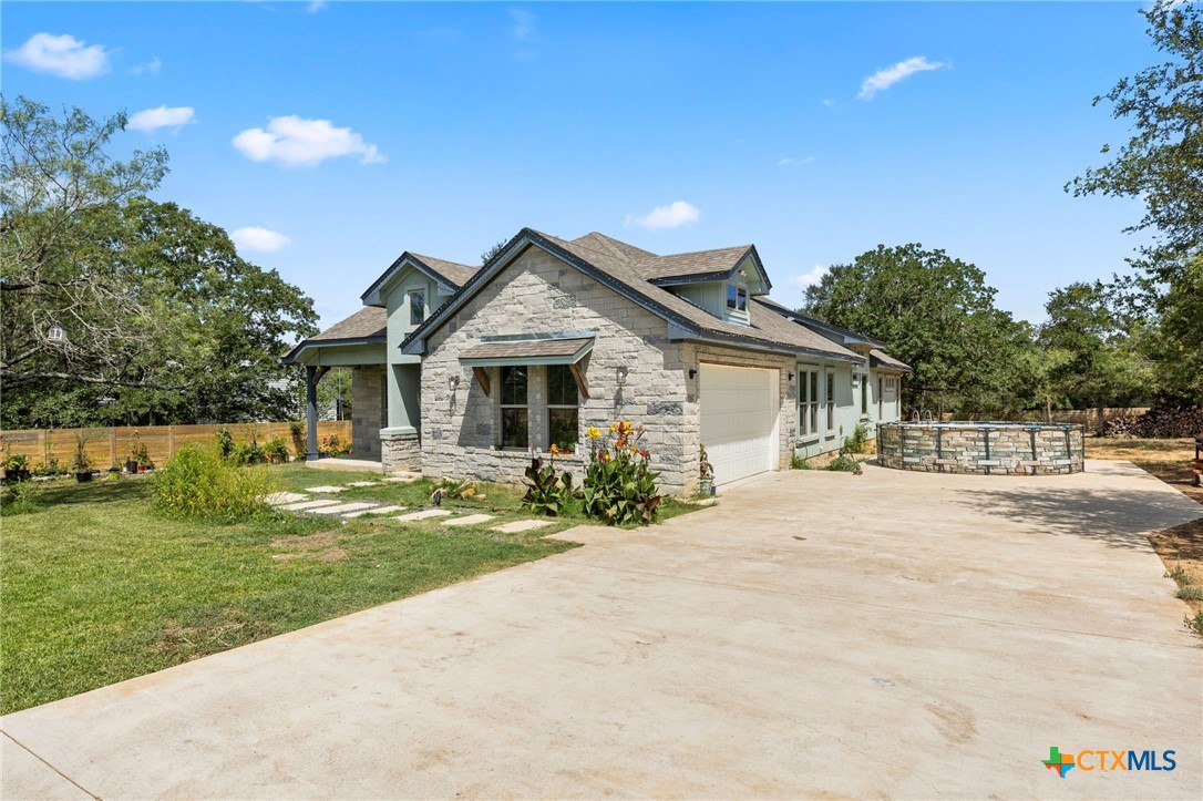 For Sale: 390 Riddle Road Blog Image Banner