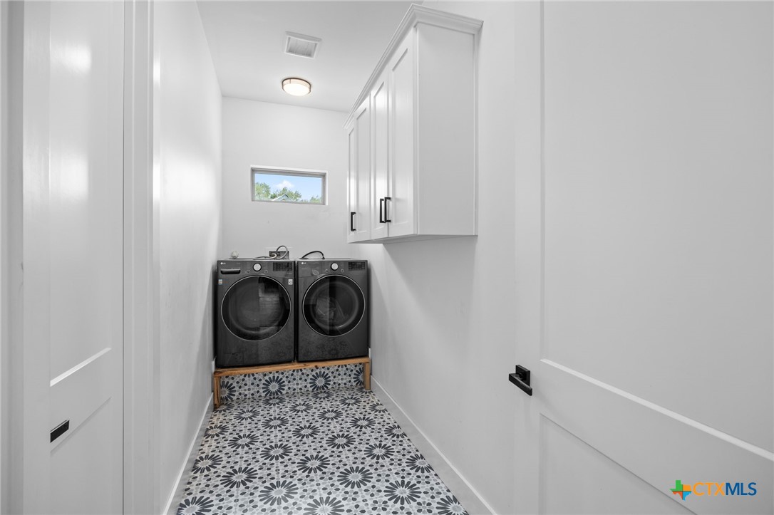 390 Riddle Road, Cedar Creek, TX, 78612 | 588884 | Realty Texas LLC