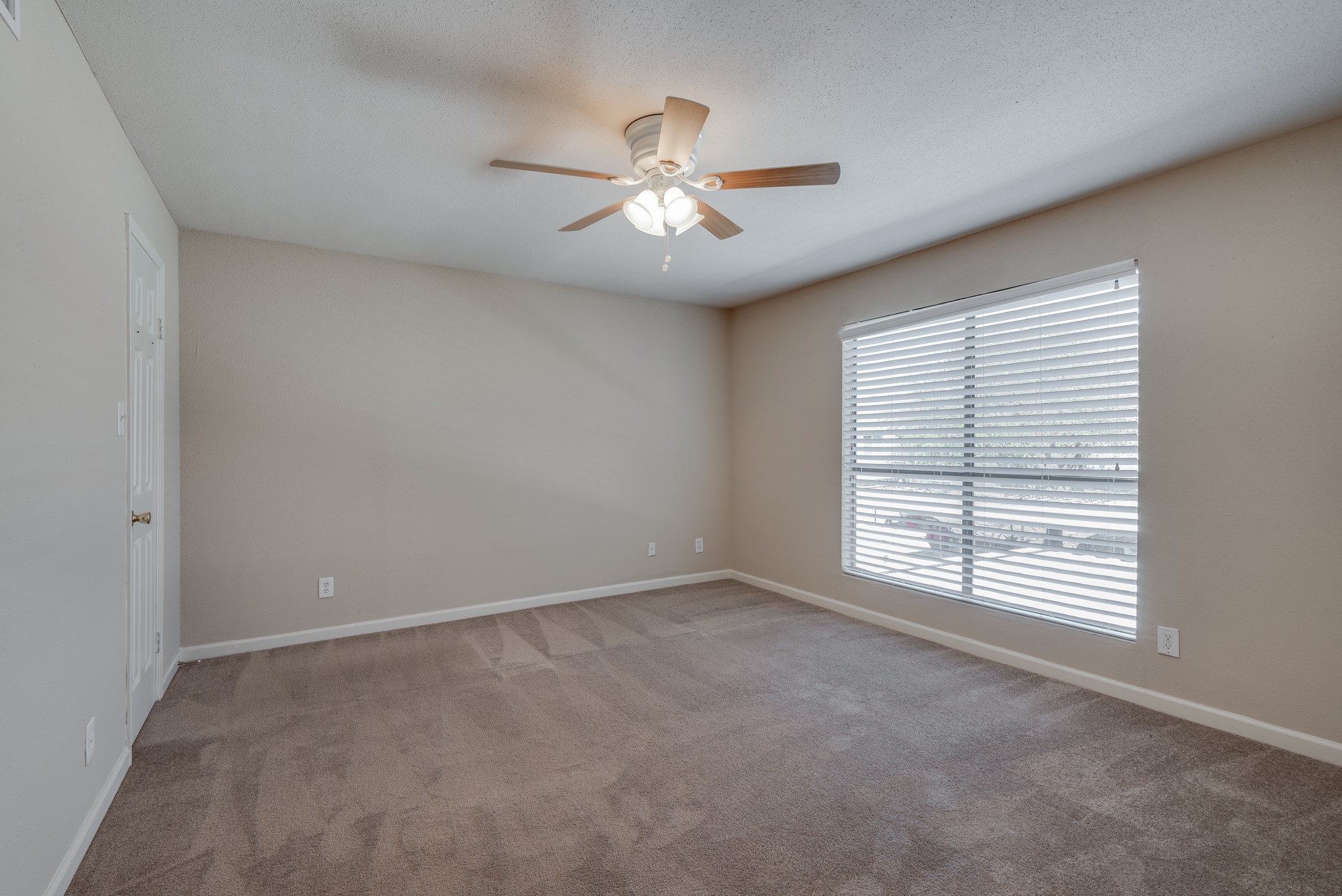 14777 Wunderlich Drive 404, Houston, TX, 77069 | 62050070 | Realty Texas LLC