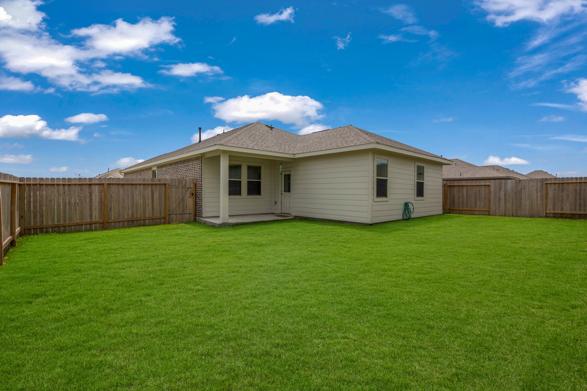 8439 Moonlight Bay Circle, Baytown, TX, 77523 | 71540950 | Realty Texas LLC