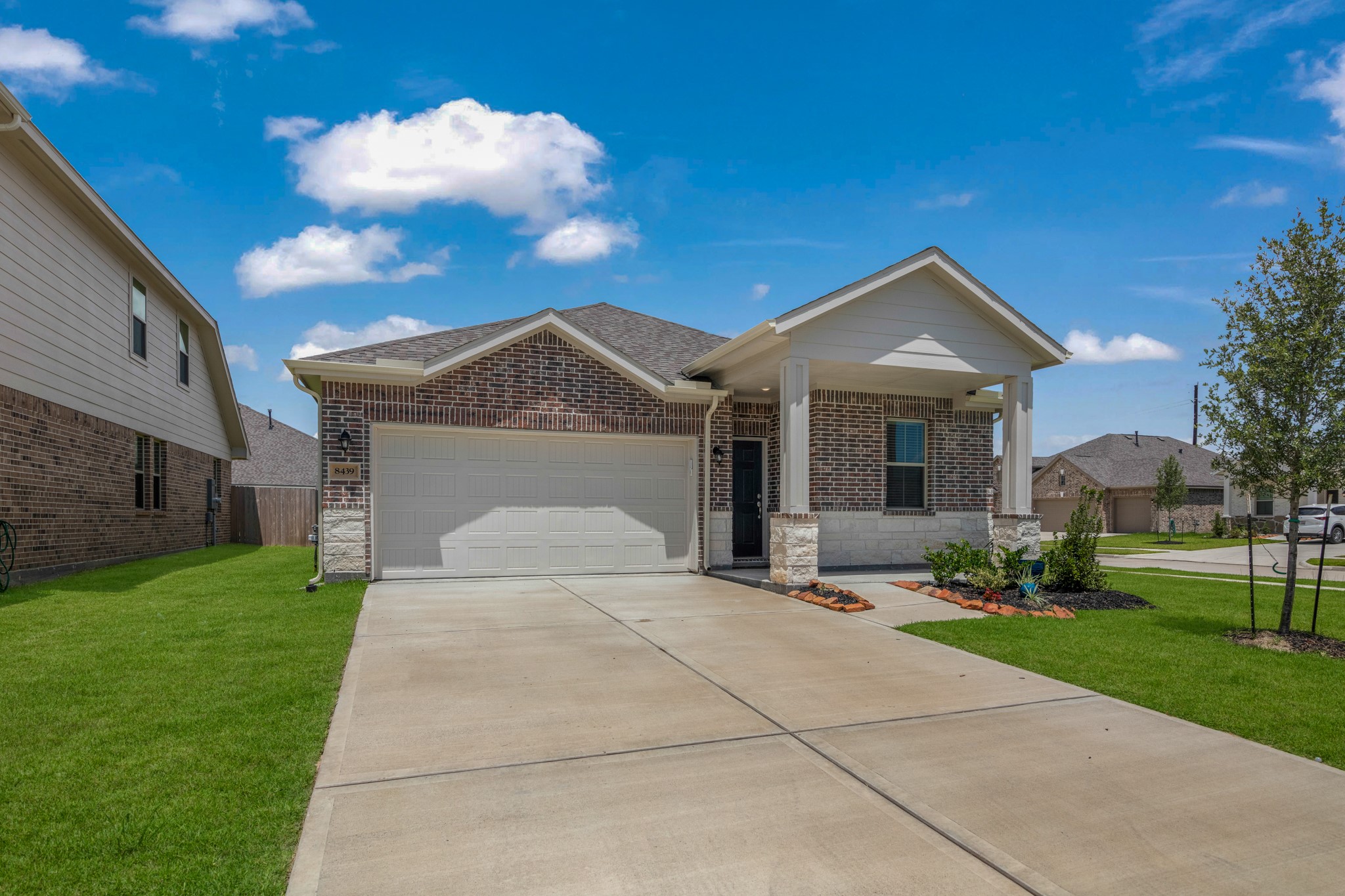 8439 Moonlight Bay Circle, Baytown, TX, 77523 | 71540950 | Realty Texas LLC