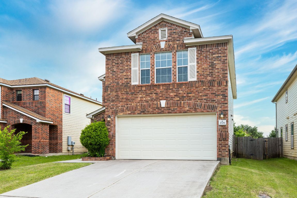 2306 McCombs A Street 