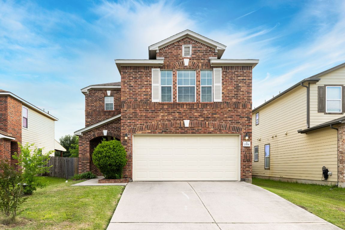 2306 McCombs A Street 