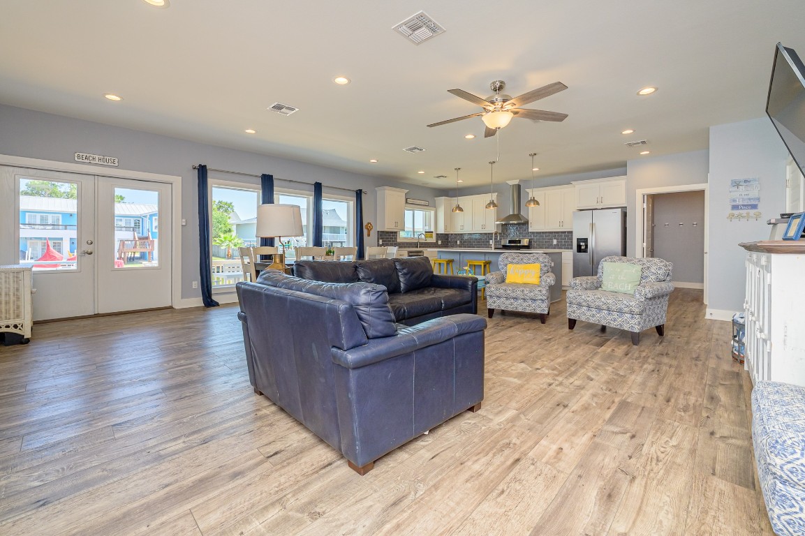 14 Luau Lane, Rockport, TX, 78382 | 8848540 | Realty Texas LLC