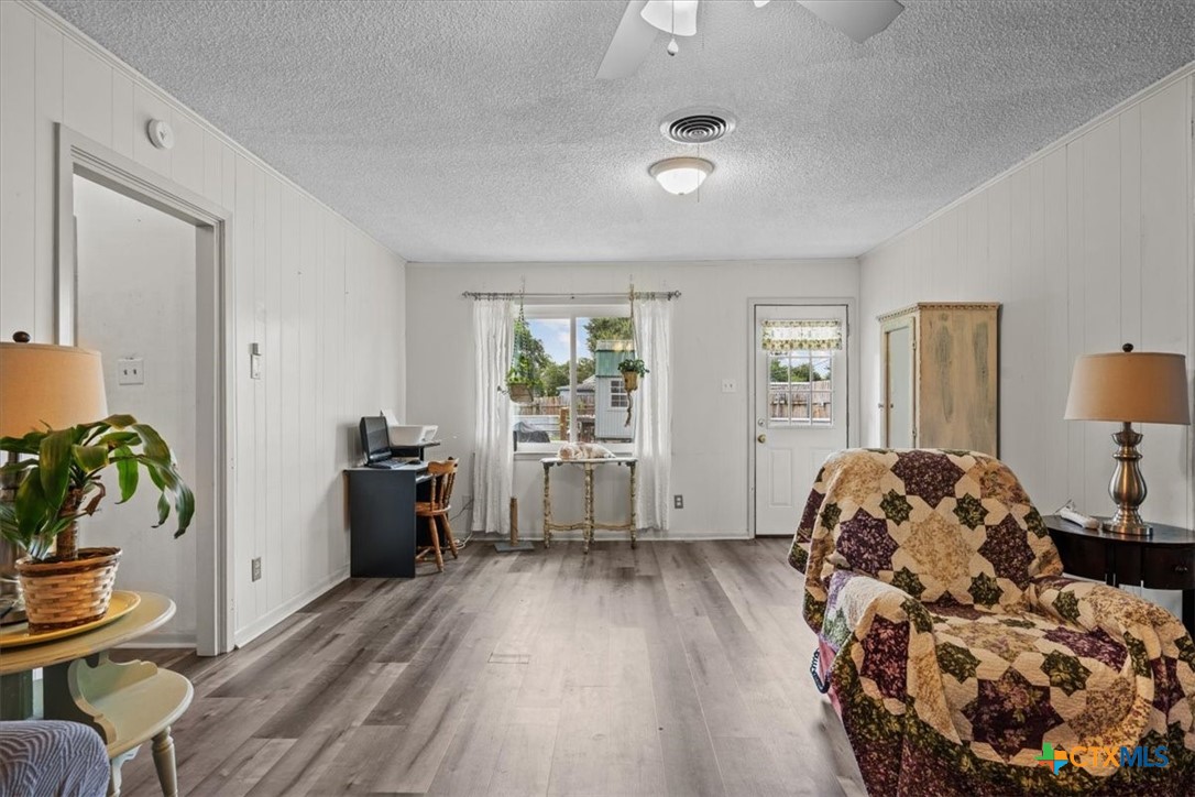 203 E Main Street, Rosebud, TX, 76570 | 589710 | Realty Texas LLC