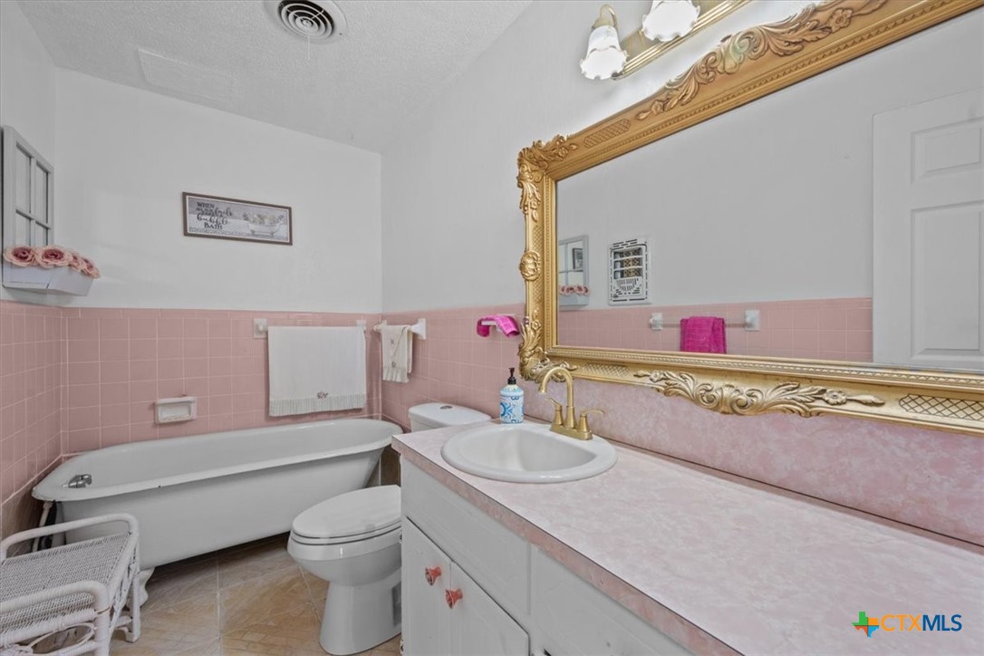 203 E Main Street, Rosebud, TX, 76570 | 589710 | Realty Texas LLC