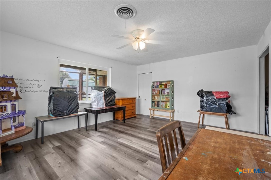 203 E Main Street, Rosebud, TX, 76570 | 589710 | Realty Texas LLC