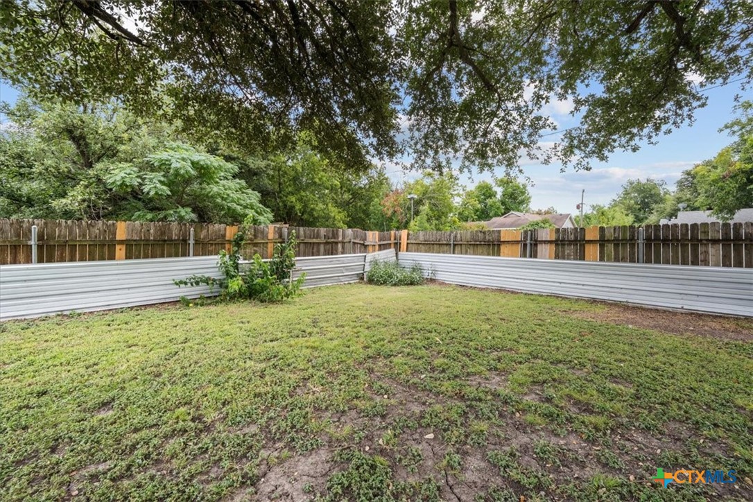 203 E Main Street, Rosebud, TX, 76570 | 589710 | Realty Texas LLC