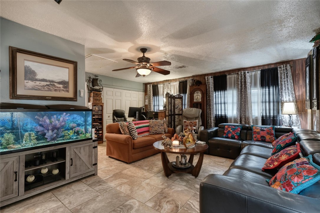 2704 Clarkdale Lane, Austin, TX, 78757 | 9738014 | Realty Texas LLC