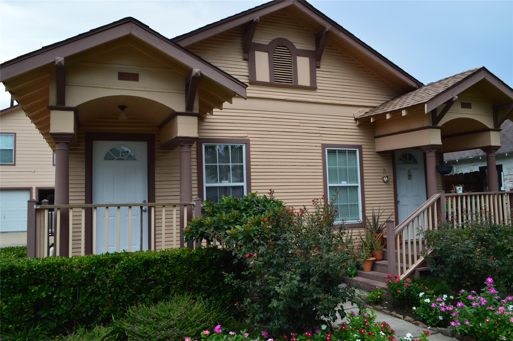 For Sale: 303 Vincent Street Blog Image Banner