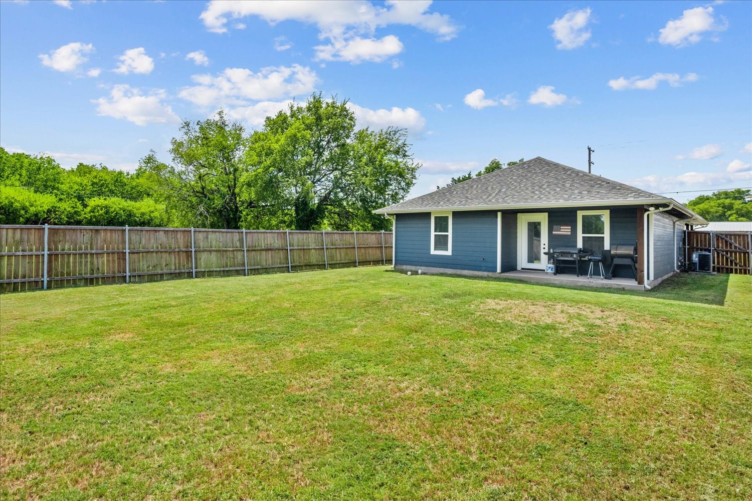 408 S Cedar Street, Leonard, TX, 75452 | 21038165 | Realty Texas LLC