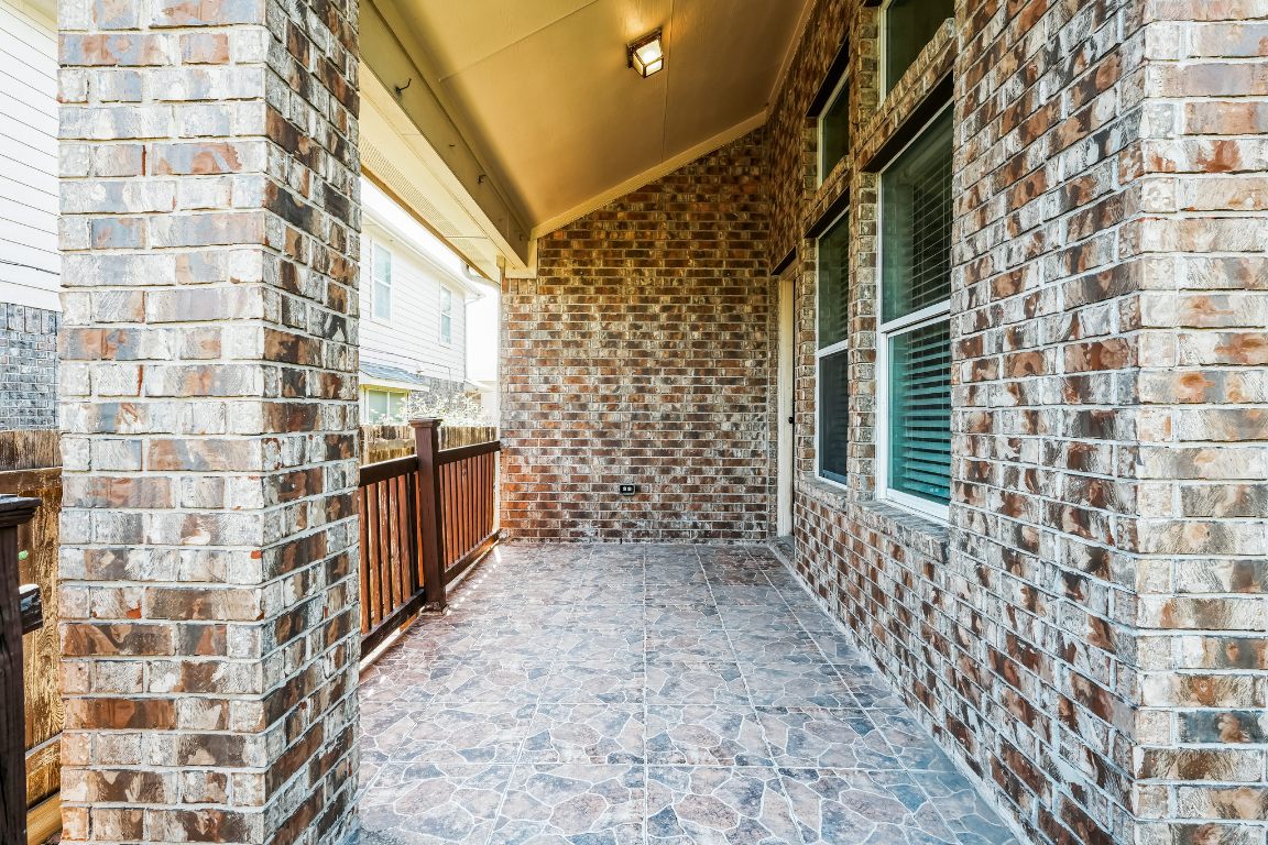 229 Wicker Park Way, Buda, TX, 78610 | 8484839 | Realty Texas LLC
