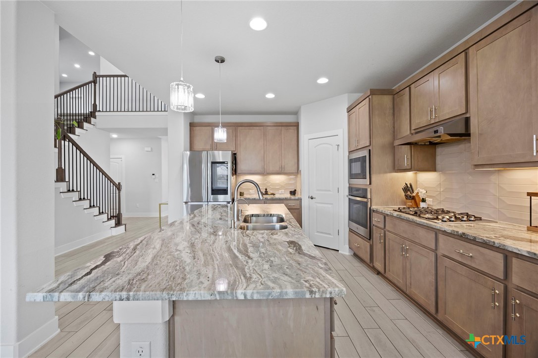 Under Contract: 1112 Lickety Lane Blog Image Banner
