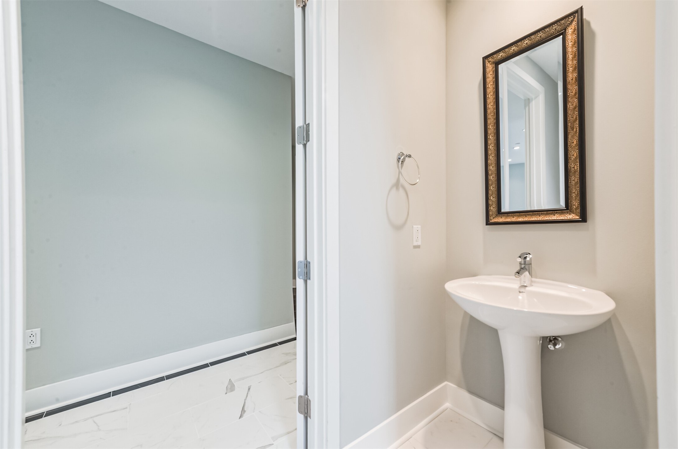 1600 Post Oak Boulevard 801, Houston, TX, 77056 | 66815172 | Realty Texas LLC