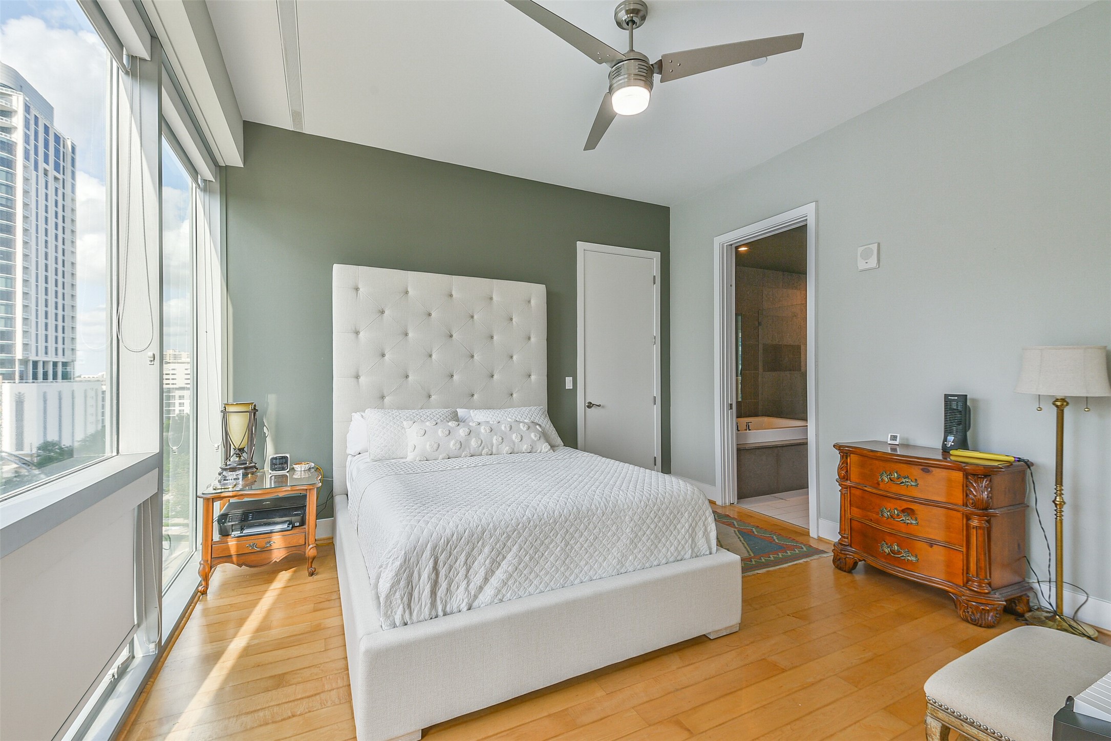 1600 Post Oak Boulevard 801, Houston, TX, 77056 | 66815172 | Realty Texas LLC