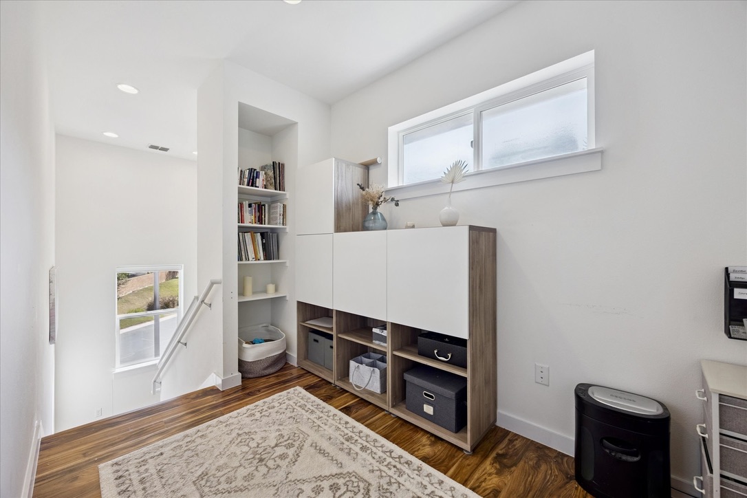 5615 1st Street 1, Austin, TX, 78745 | 6245851 | Realty Texas LLC