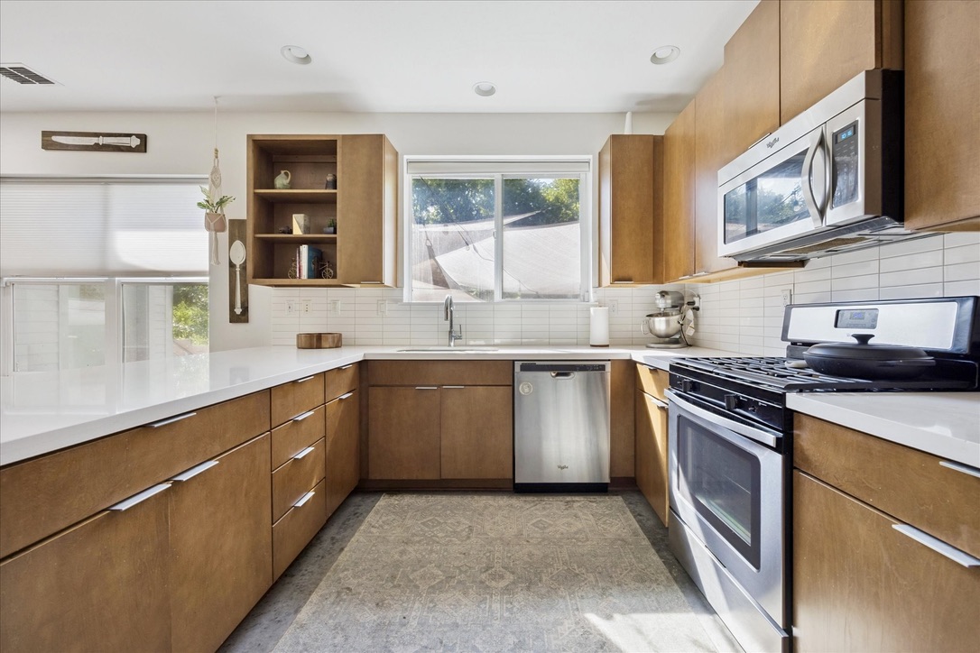 5615 1st Street 1, Austin, TX, 78745 | 6245851 | Realty Texas LLC