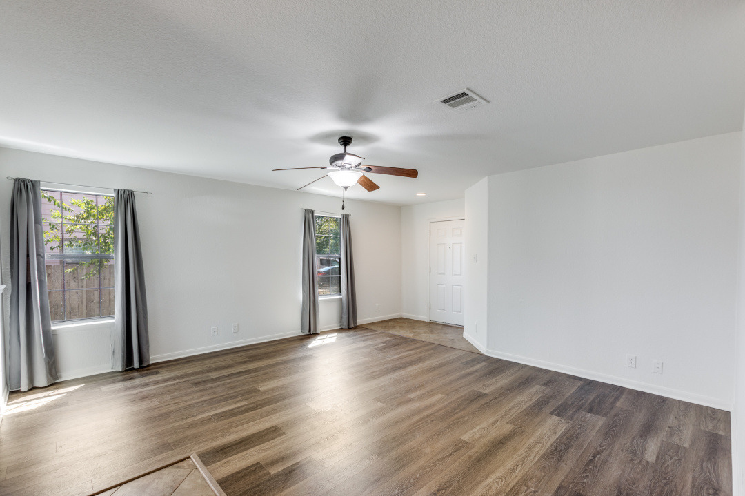 721 New Bridge Drive, Kyle, TX, 78640 | 8168983 | Realty Texas LLC