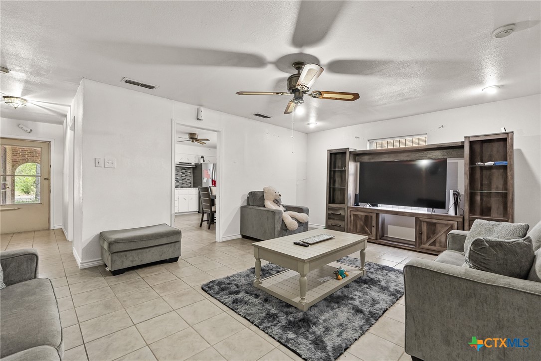 1007 Arkansas Avenue, Killeen, TX, 76541 | 593301 | Realty Texas LLC